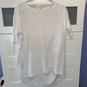 Women’s white long tee